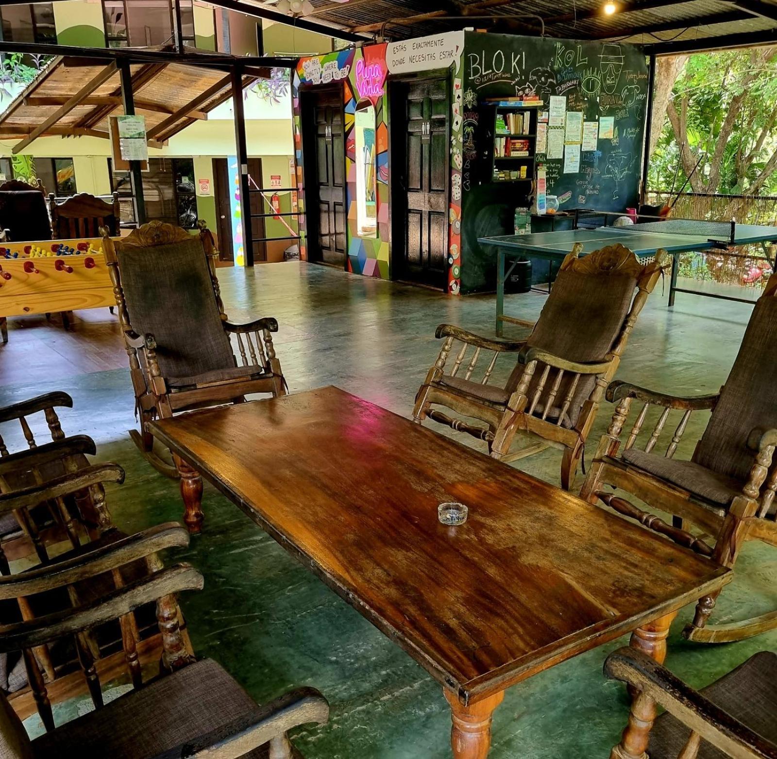 Casa Pura Vida Surf Hostel - Tamarindo Costa Rica מראה חיצוני תמונה