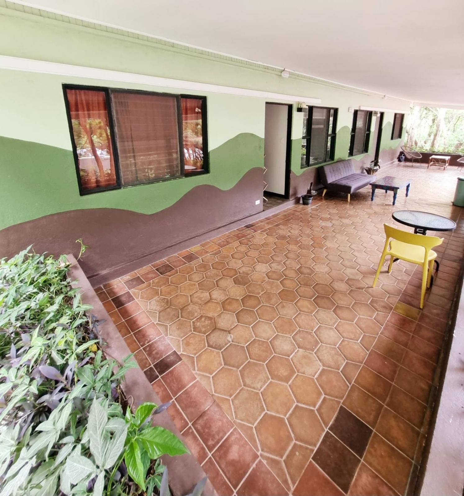 Casa Pura Vida Surf Hostel - Tamarindo Costa Rica מראה חיצוני תמונה