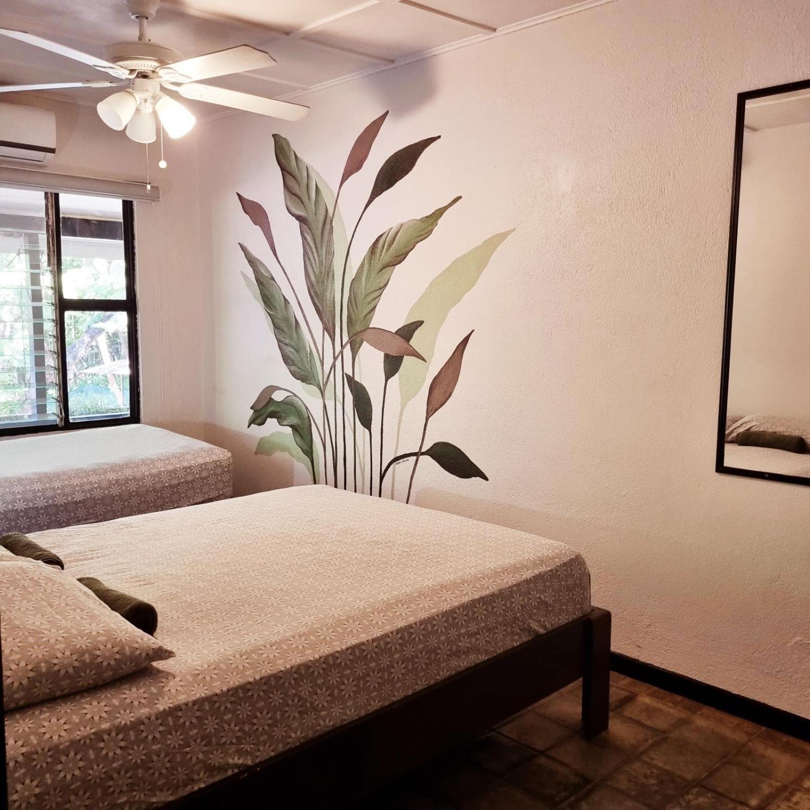 Casa Pura Vida Surf Hostel - Tamarindo Costa Rica מראה חיצוני תמונה