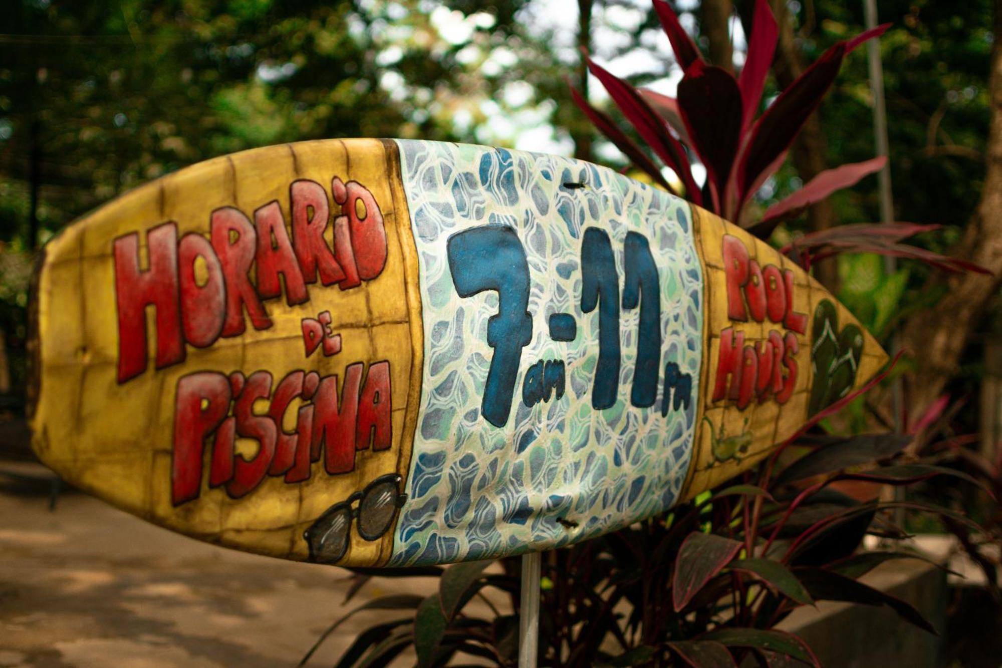 Casa Pura Vida Surf Hostel - Tamarindo Costa Rica מראה חיצוני תמונה