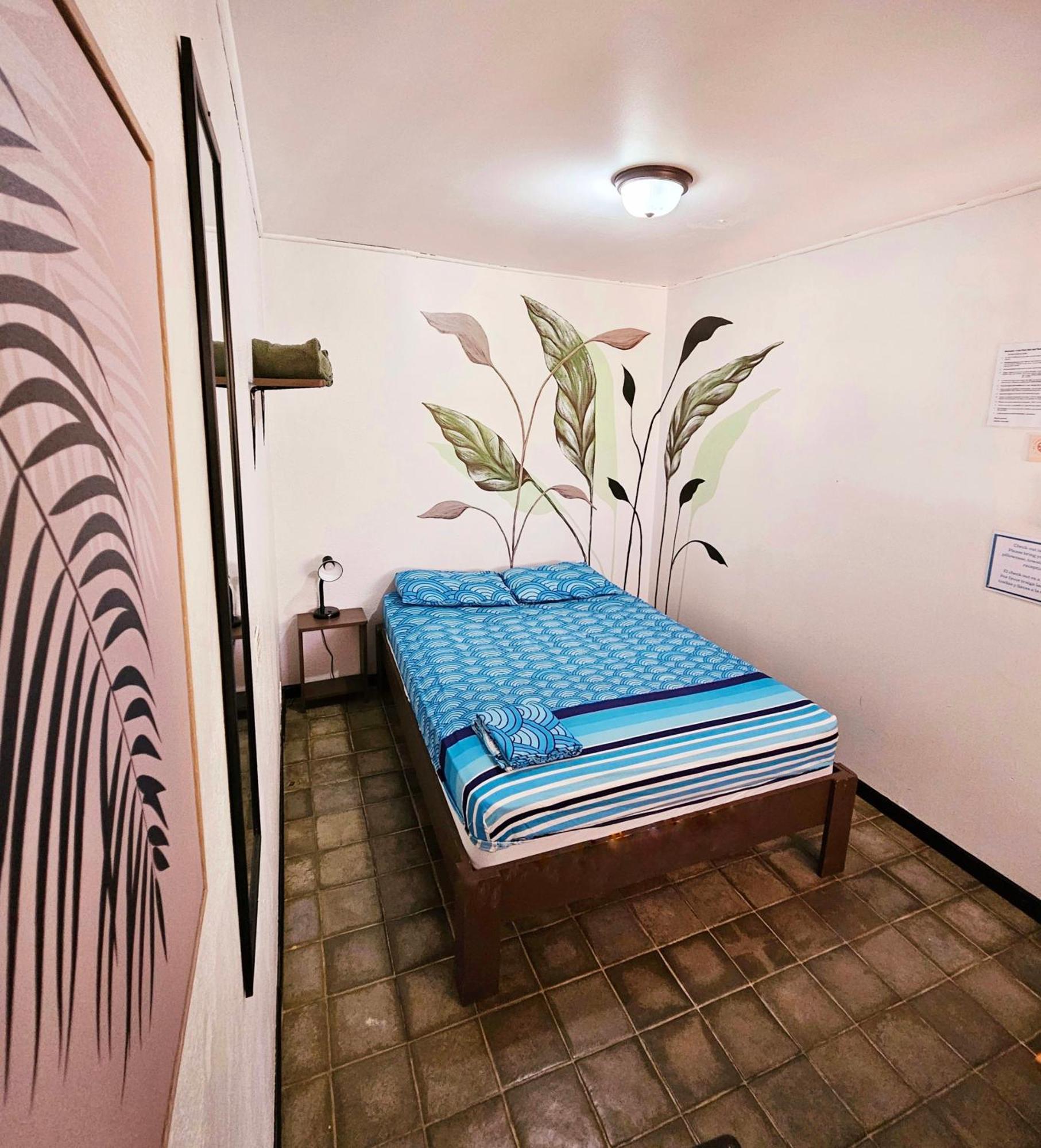 Casa Pura Vida Surf Hostel - Tamarindo Costa Rica מראה חיצוני תמונה